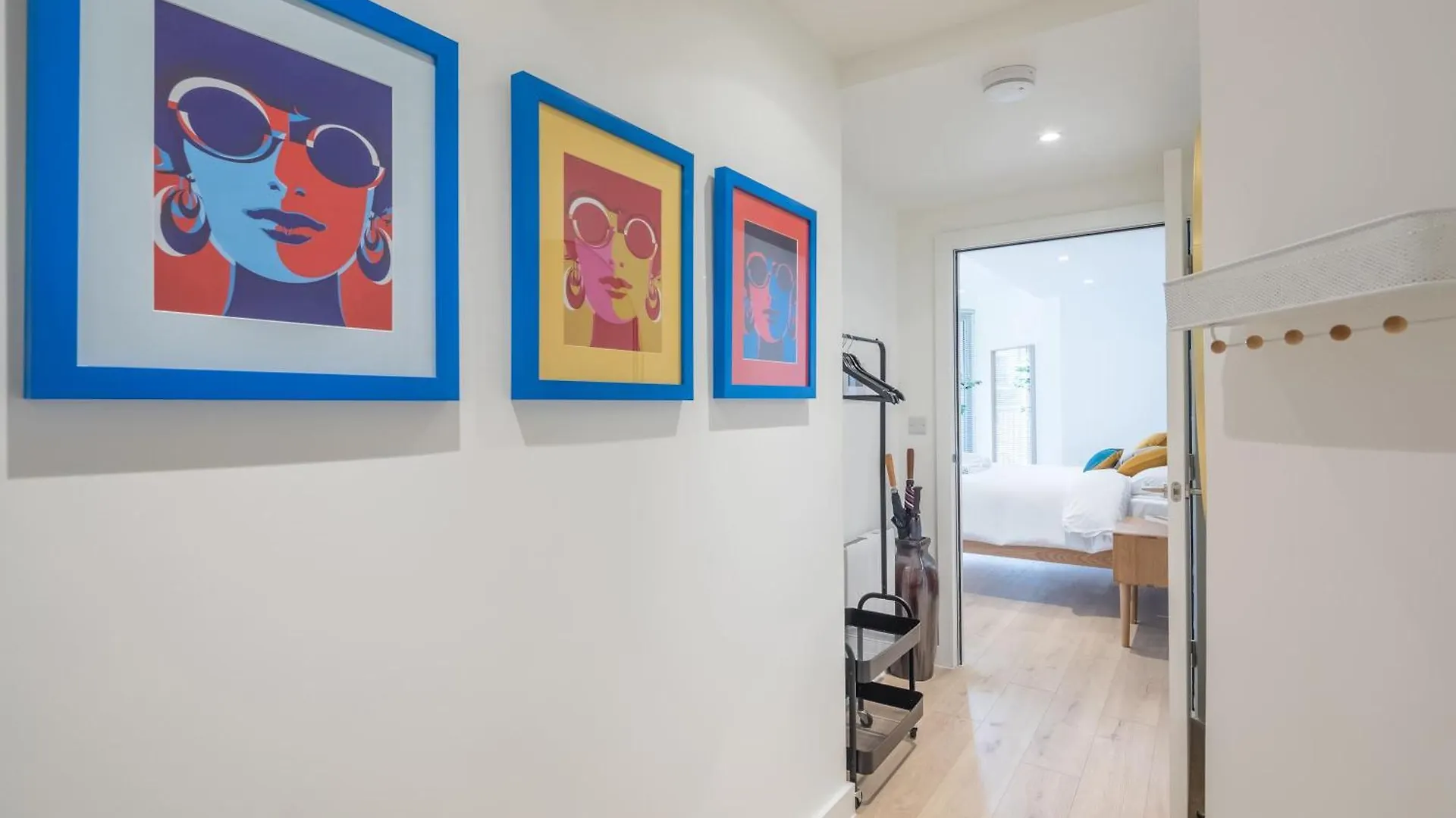 Fabulous Central Apt With Balcony & Parking Cambridge